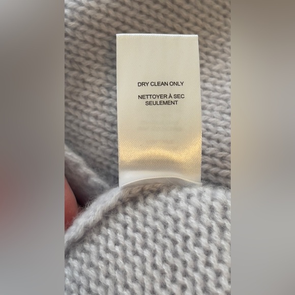 New 100% Cashmere joie Cozy Light Gray Sweater Woman’s - Picture 10 of 11